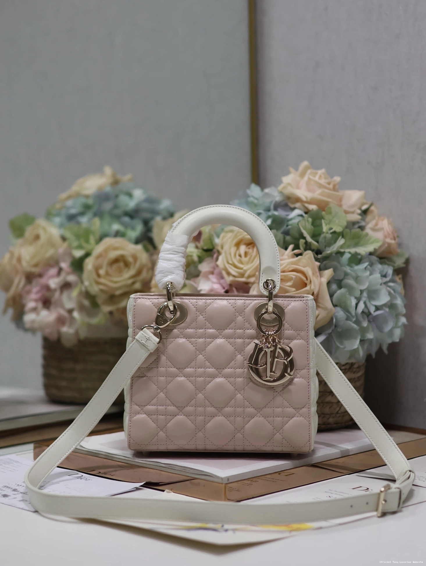 Tony Luxuries LADY DI0R-20CM 0717